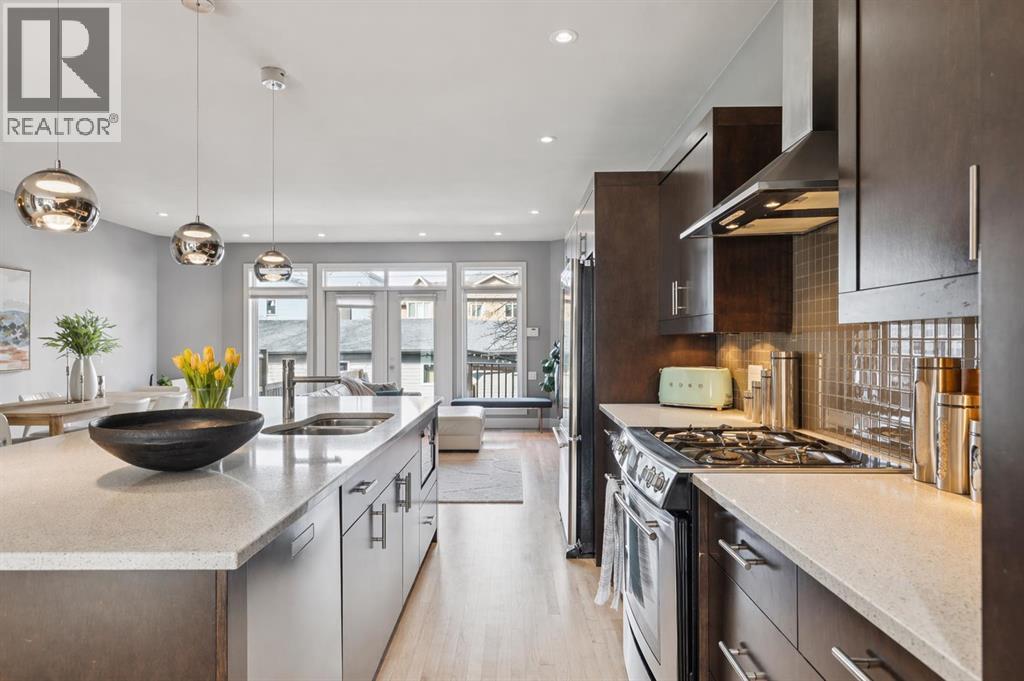 3043 28 Street SW, Calgary, Alberta  T3E 2J4 - Photo 9 - A2303990