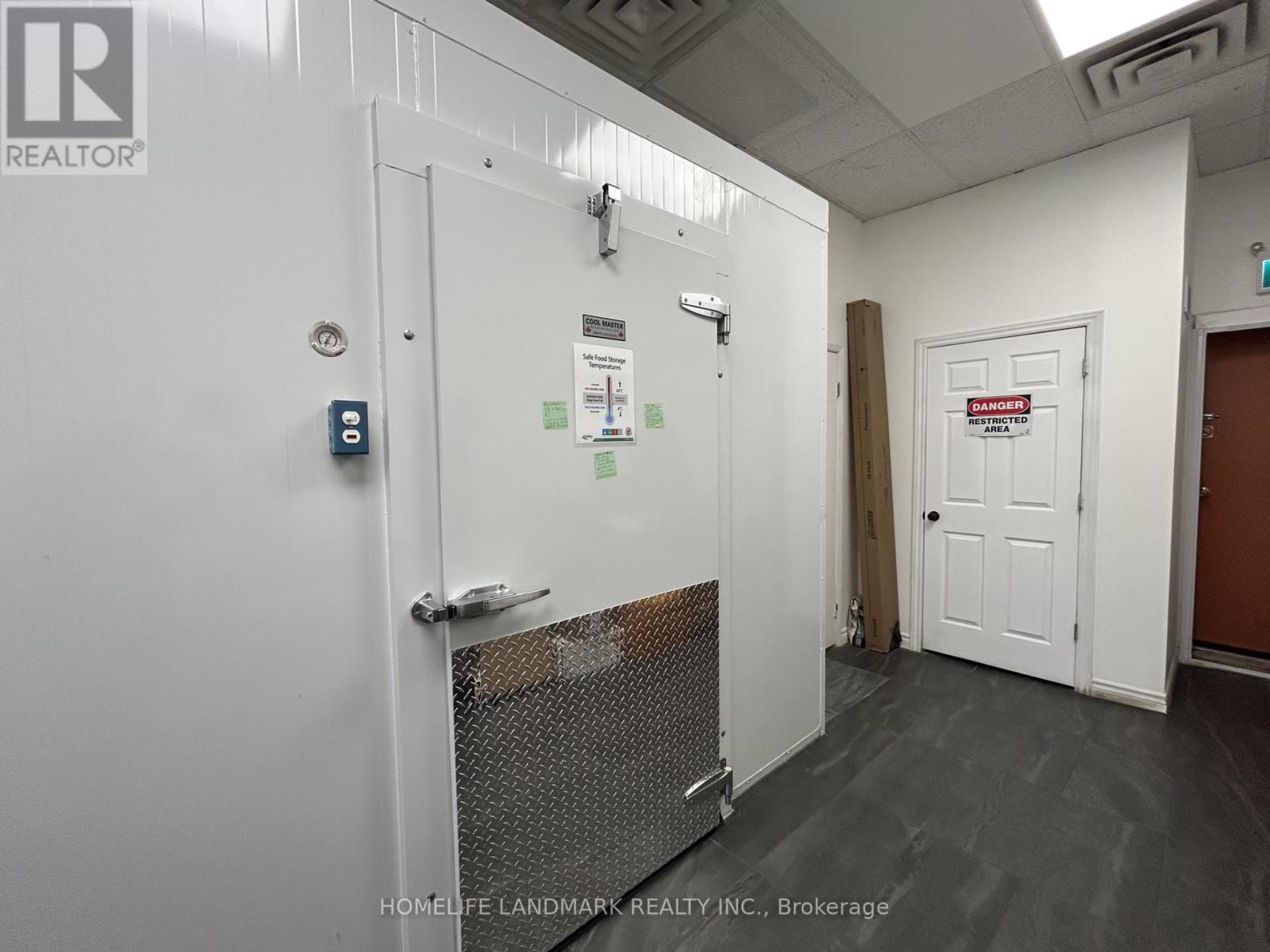 5 - 575 River Glen Boulevard, Oakville, Ontario  L6H 6X6 - Photo 7 - W12969426