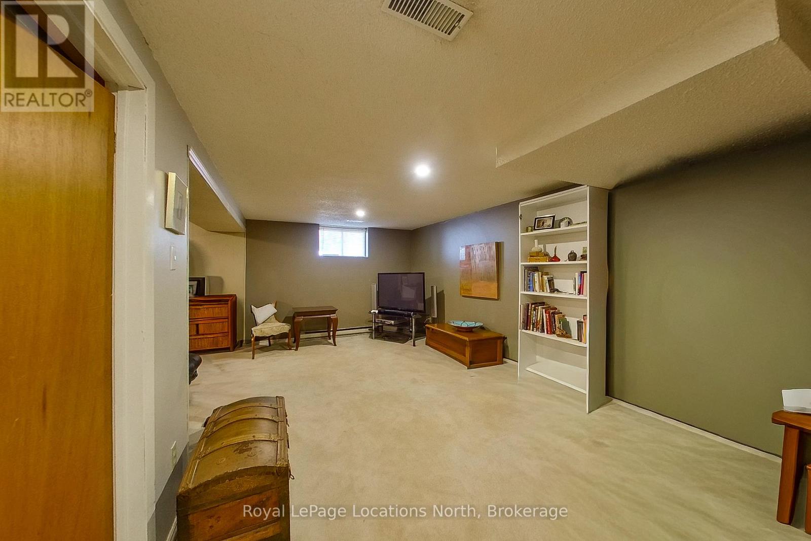 152 Melrose Avenue, Wasaga Beach, Ontario  L9Z 2T1 - Photo 17 - S13045224