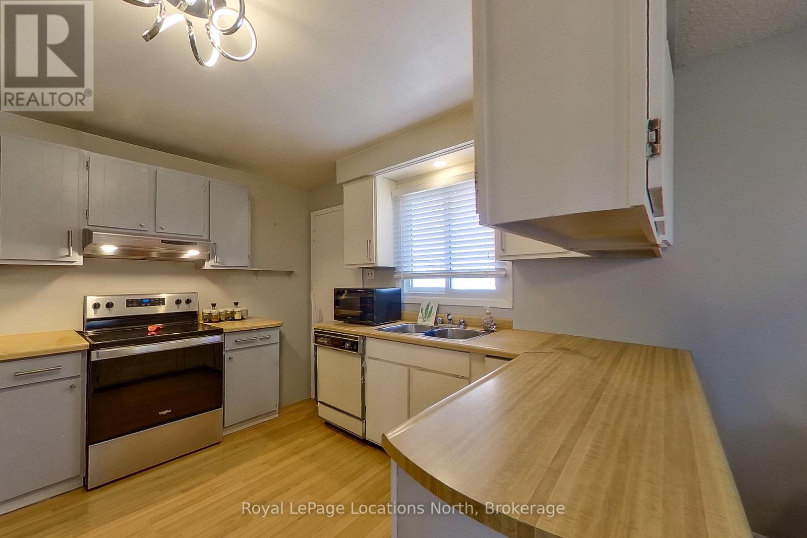 152 Melrose Avenue, Wasaga Beach, Ontario  L9Z 2T1 - Photo 9 - S13045224