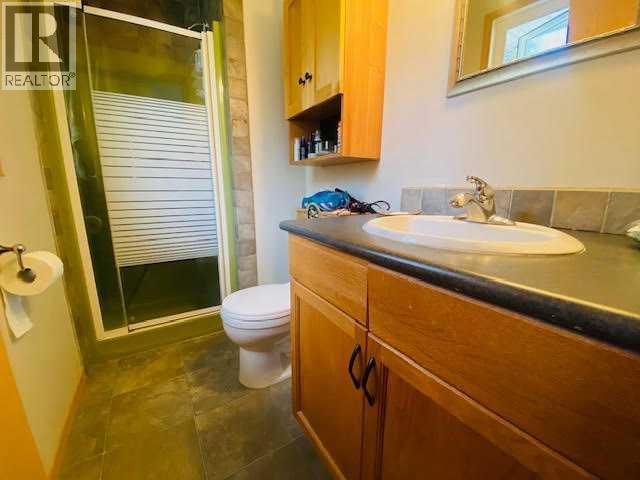 158 Maligne Drive, Hinton, Alberta  T7V 1J4 - Photo 11 - A2304599