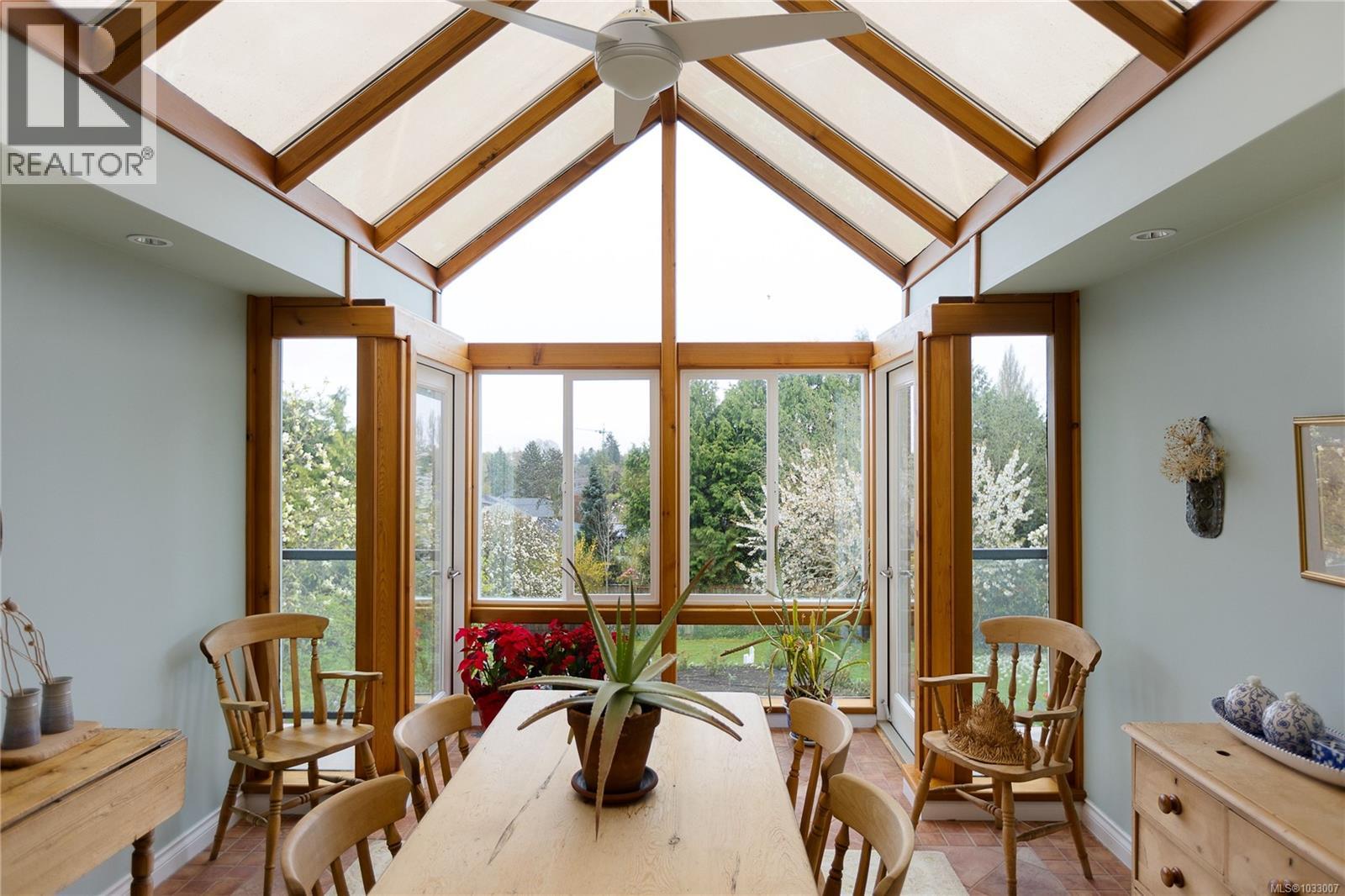 1541 Despard Ave, Victoria, British Columbia  V8S 1T2 - Photo 15 - 1033007