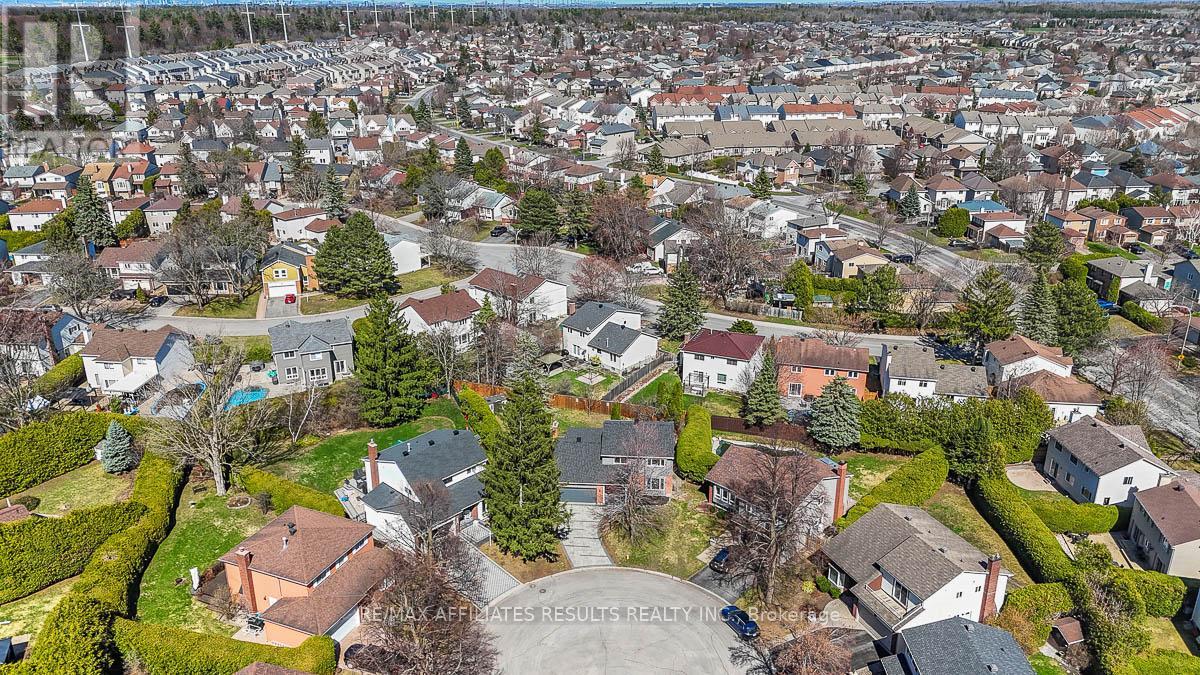 13 Redfox Place, Ottawa, Ontario  K2M 1C8 - Photo 3 - X13045208