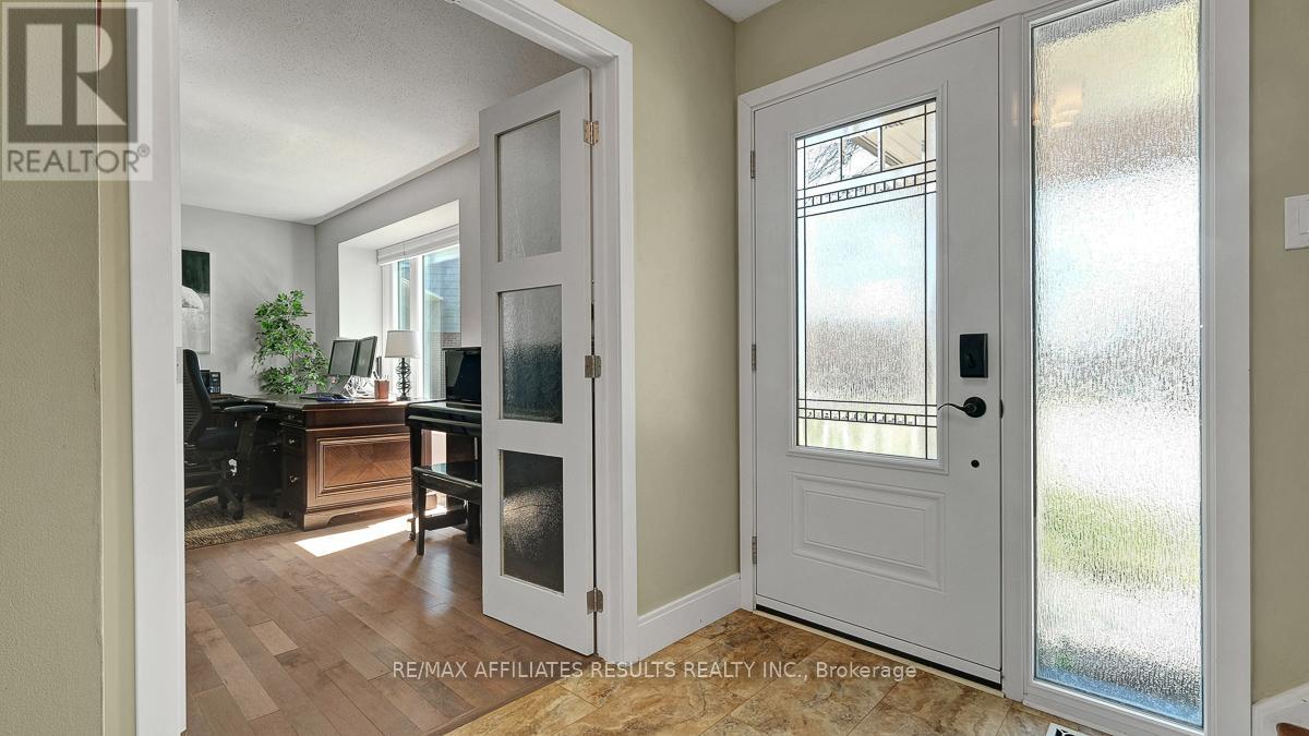 13 Redfox Place, Ottawa, Ontario  K2M 1C8 - Photo 6 - X13045208