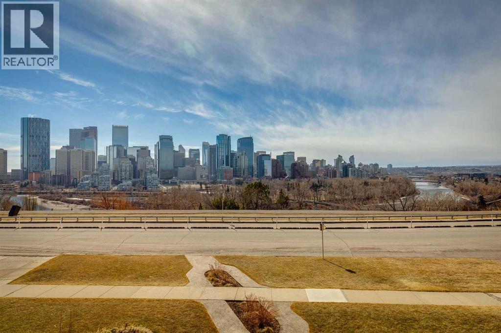 228 Crescent Road Nw, Calgary, Alberta  T2M 4A3 - Photo 3 - A2291752