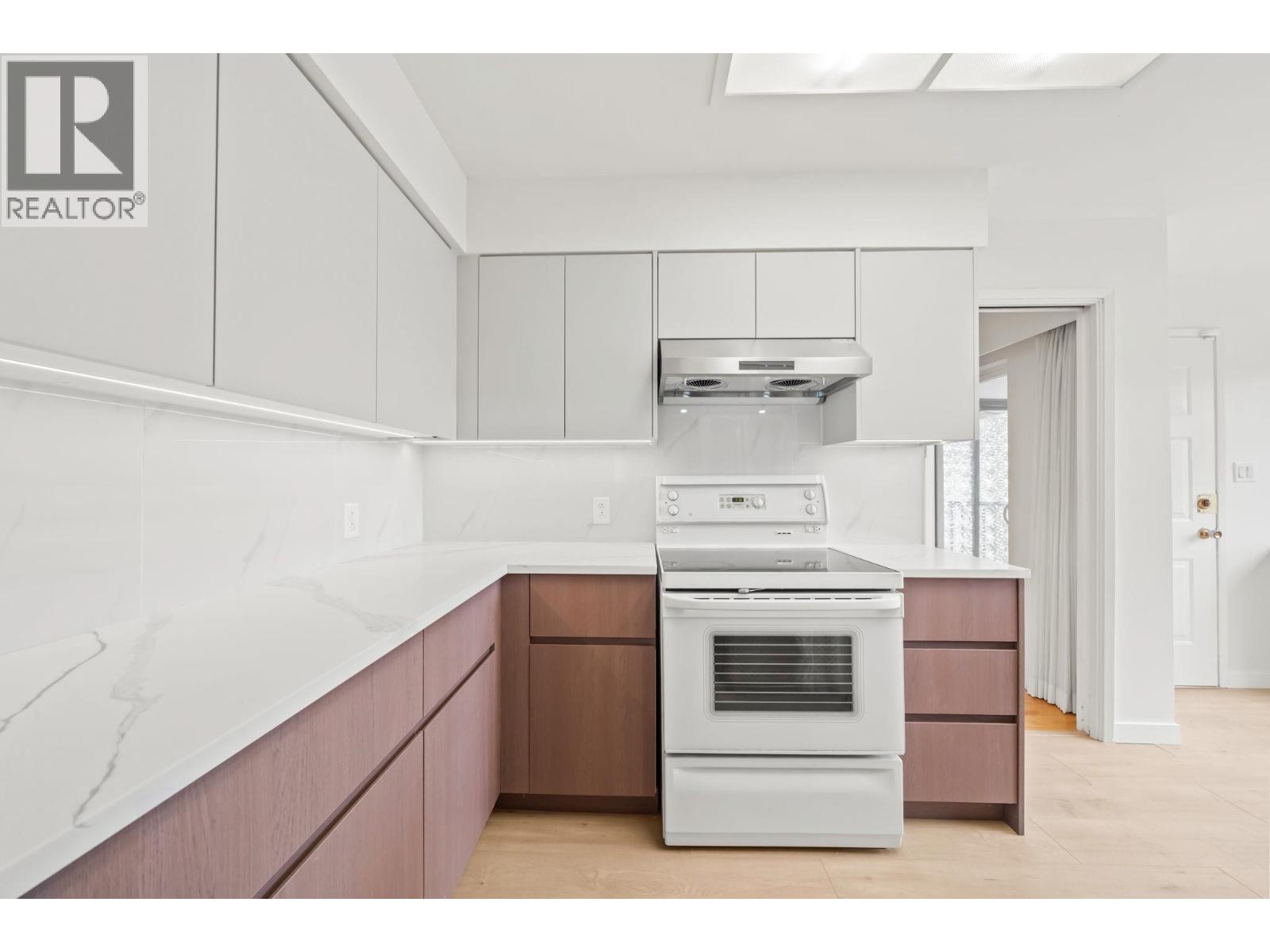 532 W 64th Avenue, Vancouver, British Columbia  V6P 2K9 - Photo 6 - R3114353