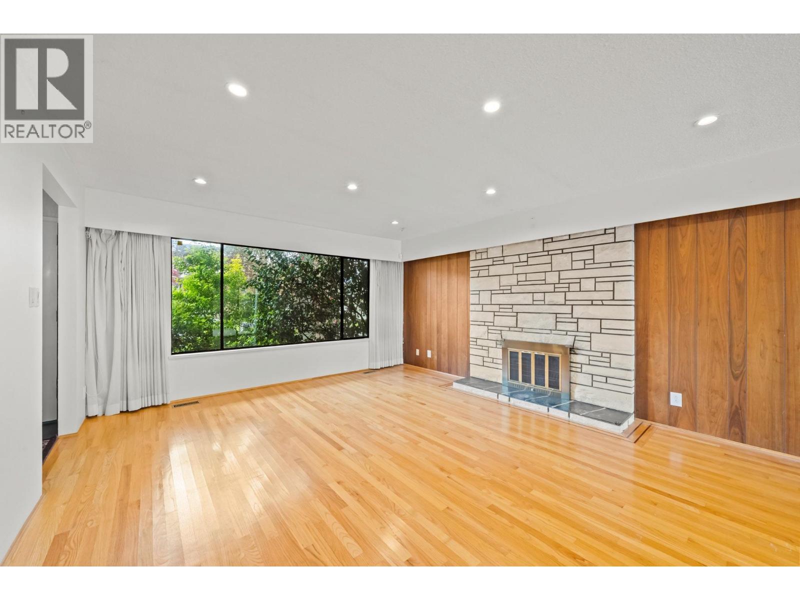 532 W 64th Avenue, Vancouver, British Columbia  V6P 2K9 - Photo 4 - R3114353