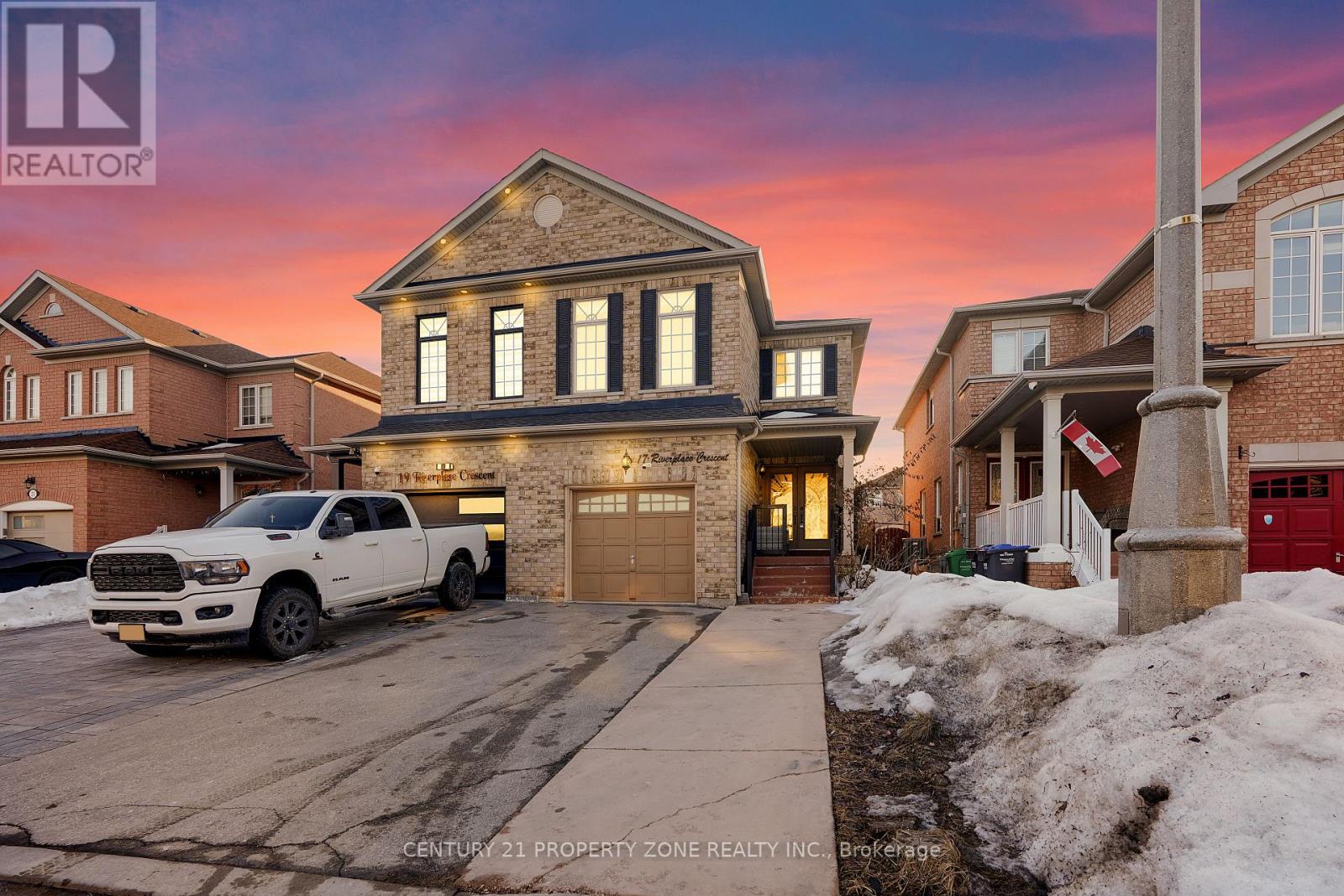 17 RIVERPLACE CRESCENT, Brampton, Ontario