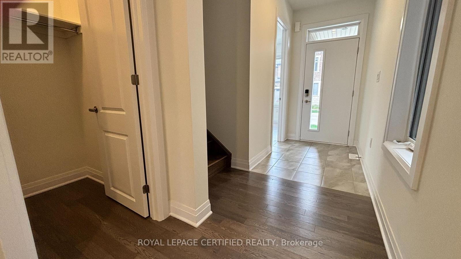 3281 Mariner Pass, Oakville, Ontario  L6M 4K1 - Photo 6 - W12891042