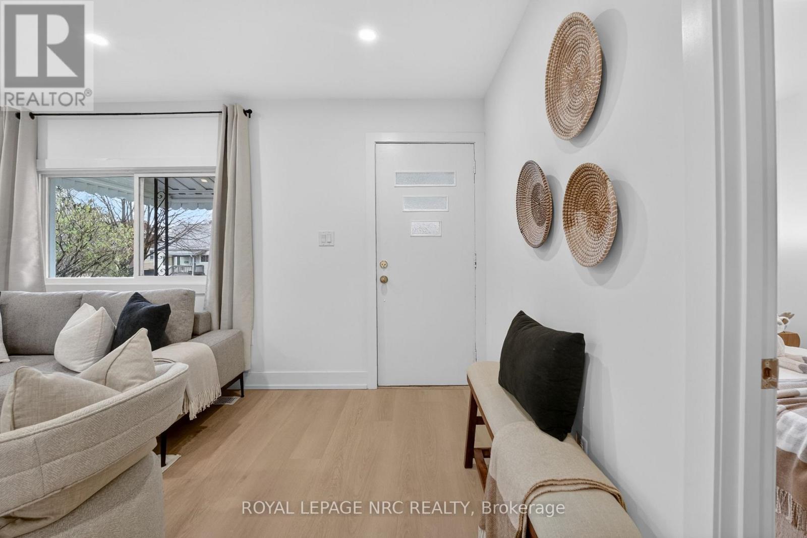 374 Navy Street, Welland, Ontario  L3B 4Y4 - Photo 3 - X13044892