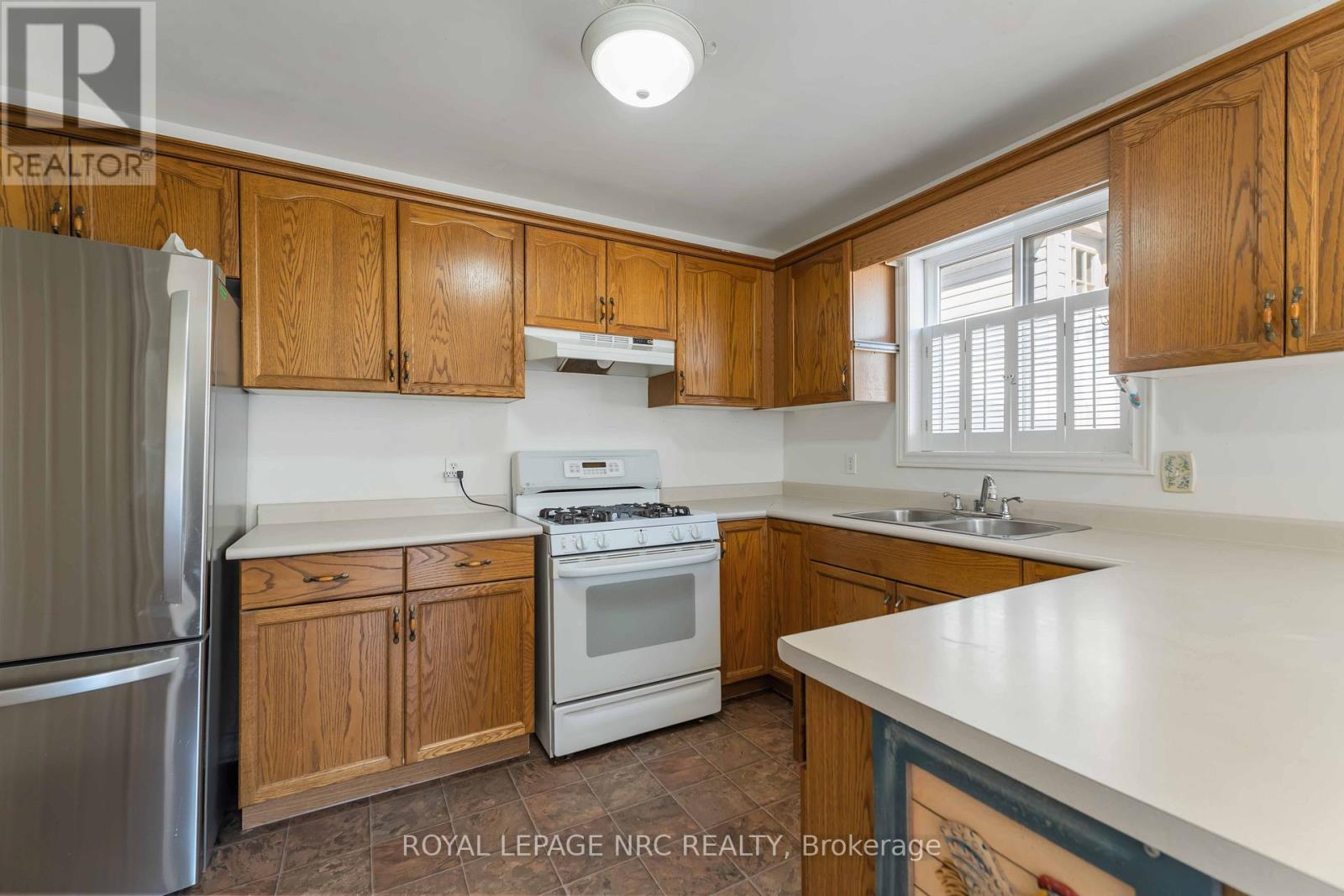 7900 Ascot Circle, Niagara Falls, Ontario  L2H 3E4 - Photo 12 - X13045254