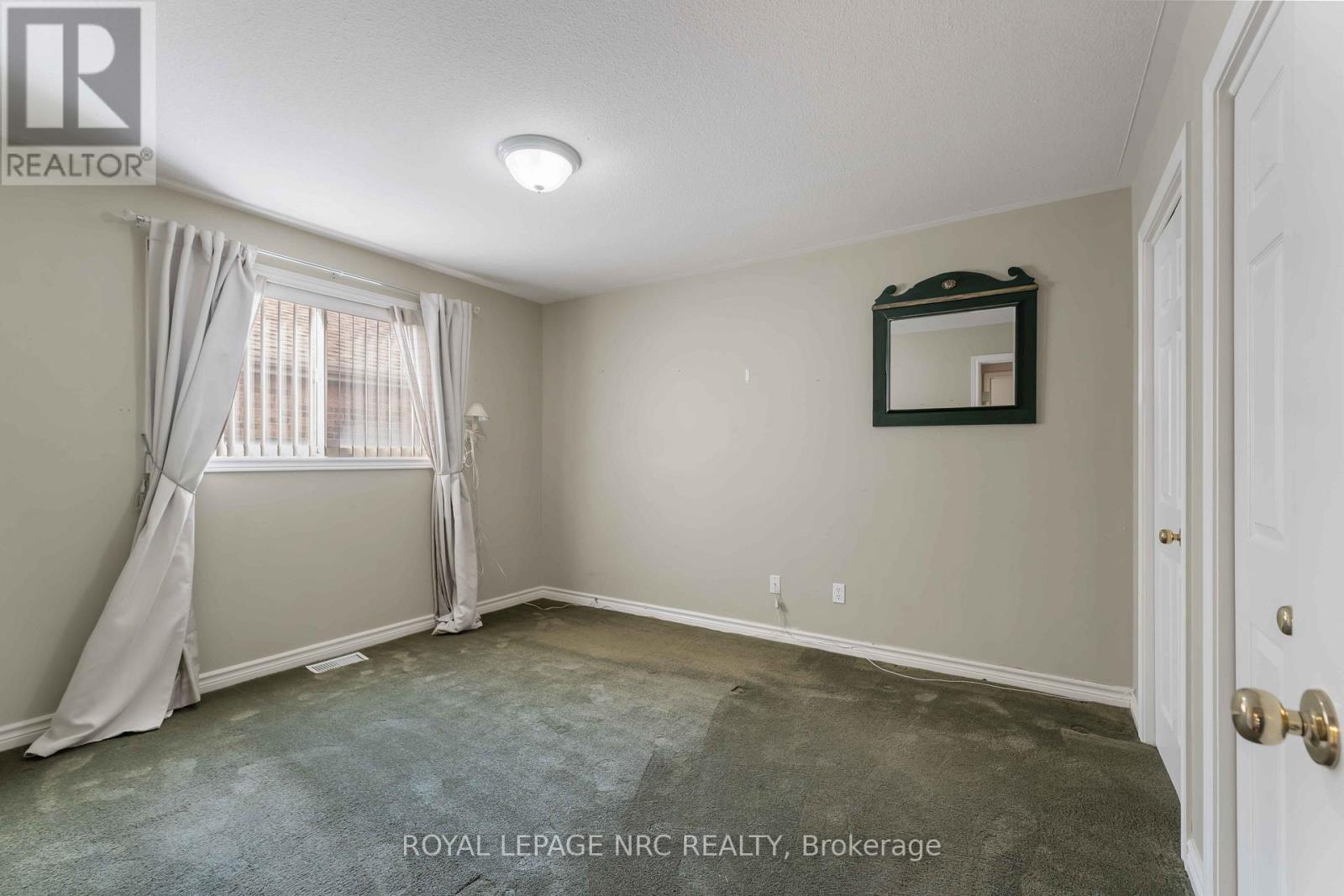 7900 Ascot Circle, Niagara Falls, Ontario  L2H 3E4 - Photo 19 - X13045254