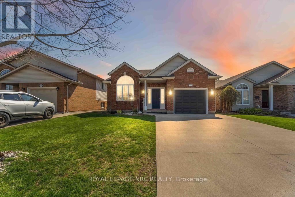 7900 Ascot Circle, Niagara Falls, Ontario  L2H 3E4 - Photo 2 - X13045254