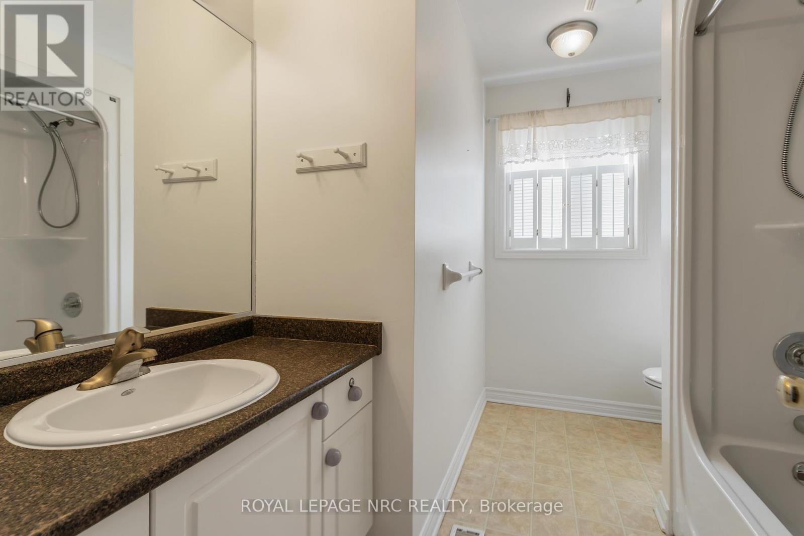 7900 Ascot Circle, Niagara Falls, Ontario  L2H 3E4 - Photo 23 - X13045254