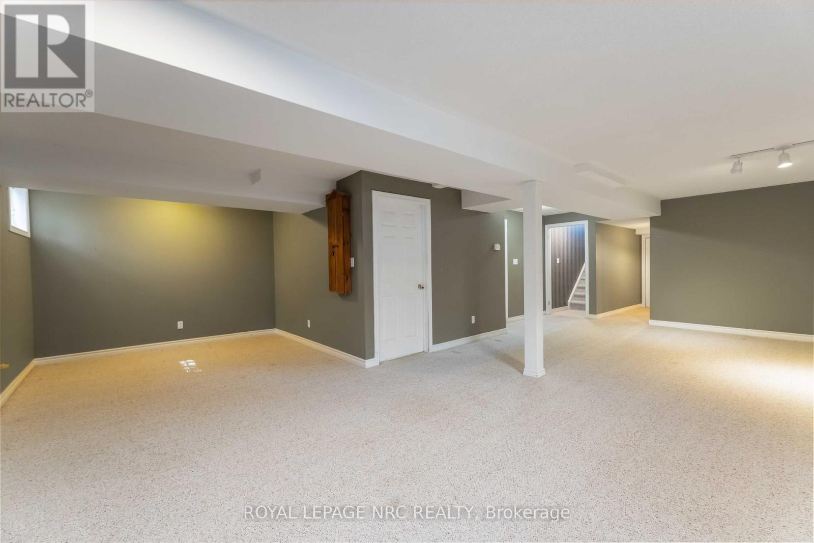 7900 Ascot Circle, Niagara Falls, Ontario  L2H 3E4 - Photo 27 - X13045254