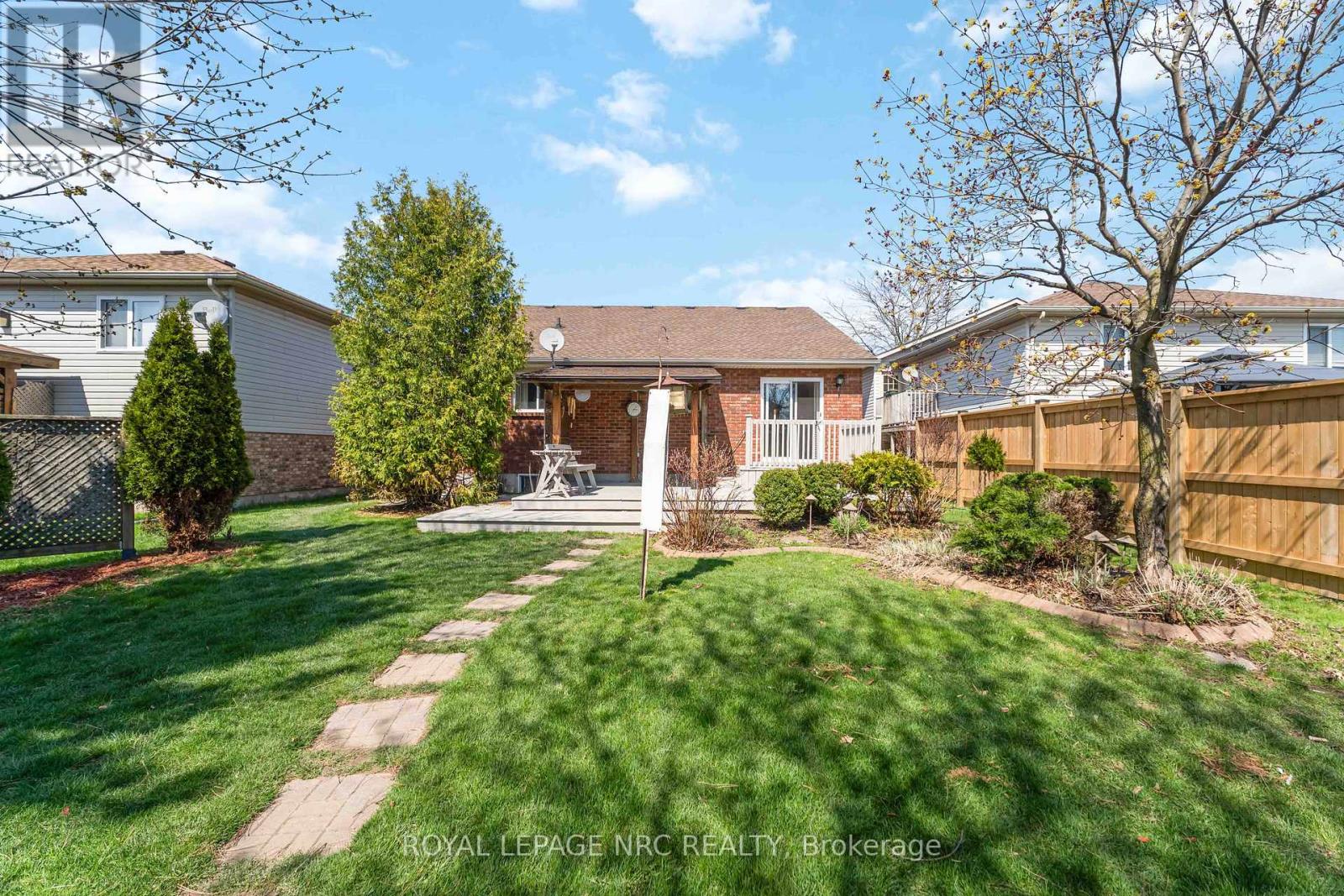 7900 Ascot Circle, Niagara Falls, Ontario  L2H 3E4 - Photo 38 - X13045254