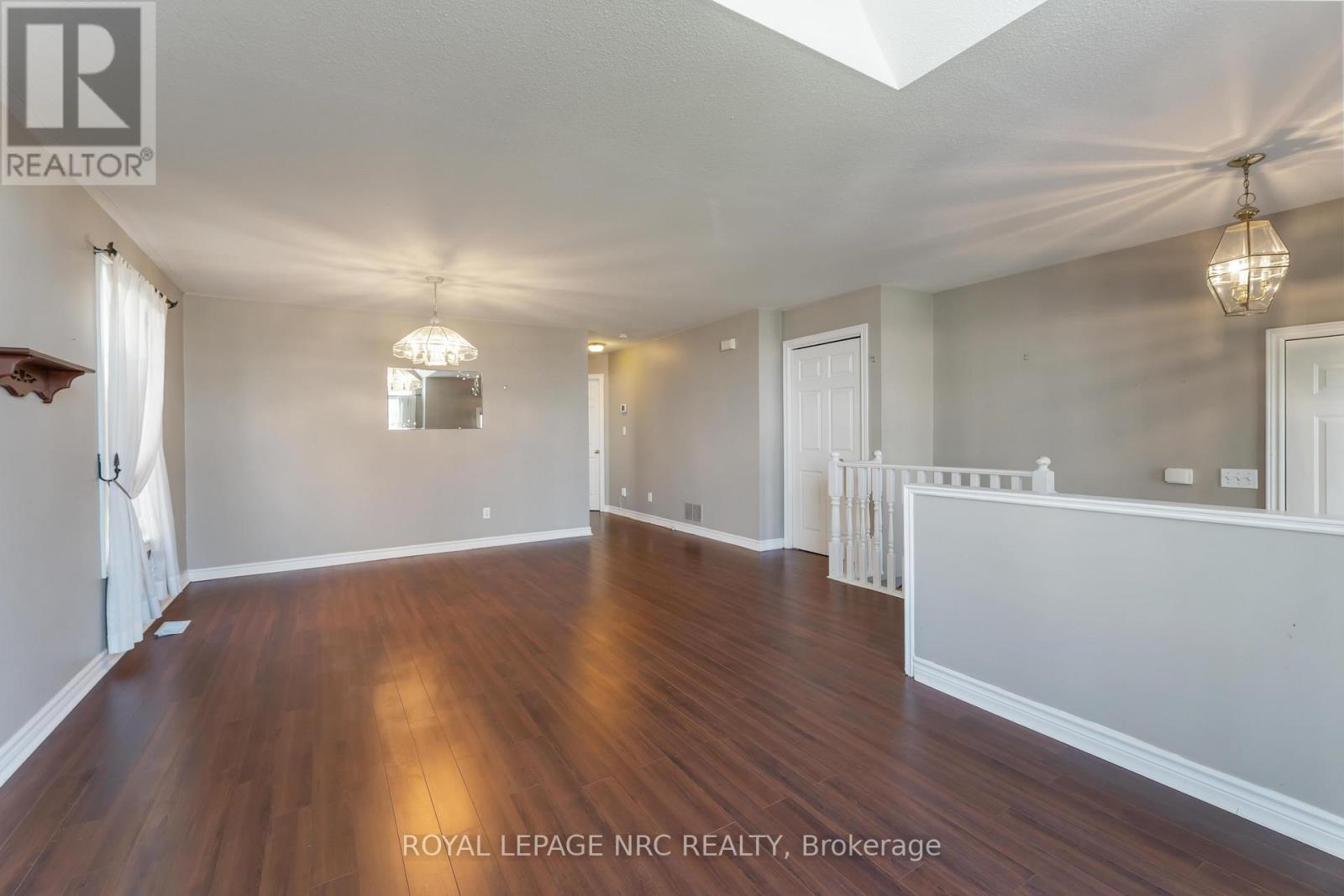 7900 Ascot Circle, Niagara Falls, Ontario  L2H 3E4 - Photo 7 - X13045254