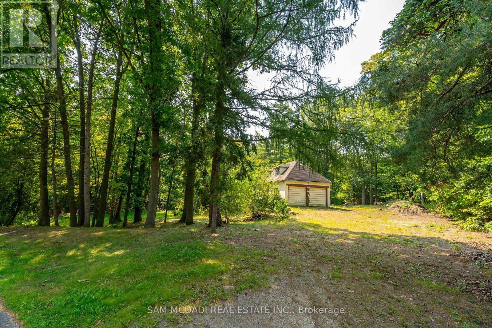 1322 Birchview Drive, Mississauga, Ontario  L5H 3E4 - Photo 26 - W12859562