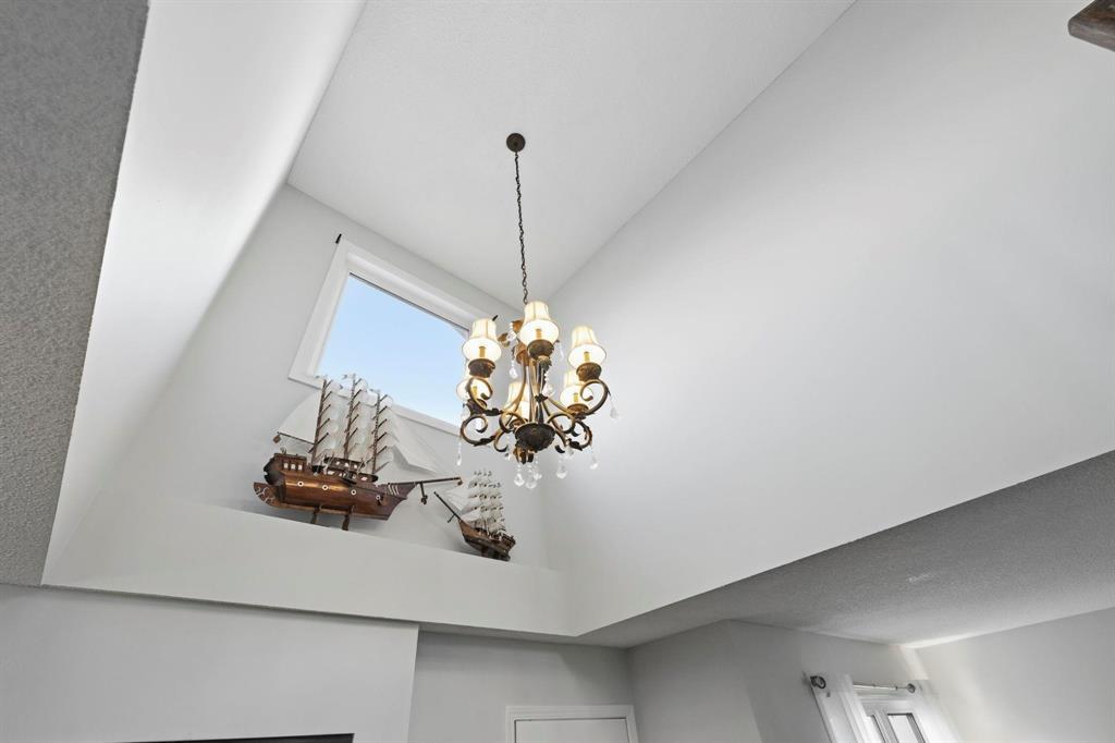 24 Eaglemere Drive, Winnipeg, Manitoba  R2K 4K3 - Photo 3 - 202608308