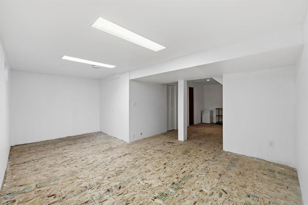 24 Eaglemere Drive, Winnipeg, Manitoba  R2K 4K3 - Photo 33 - 202608308