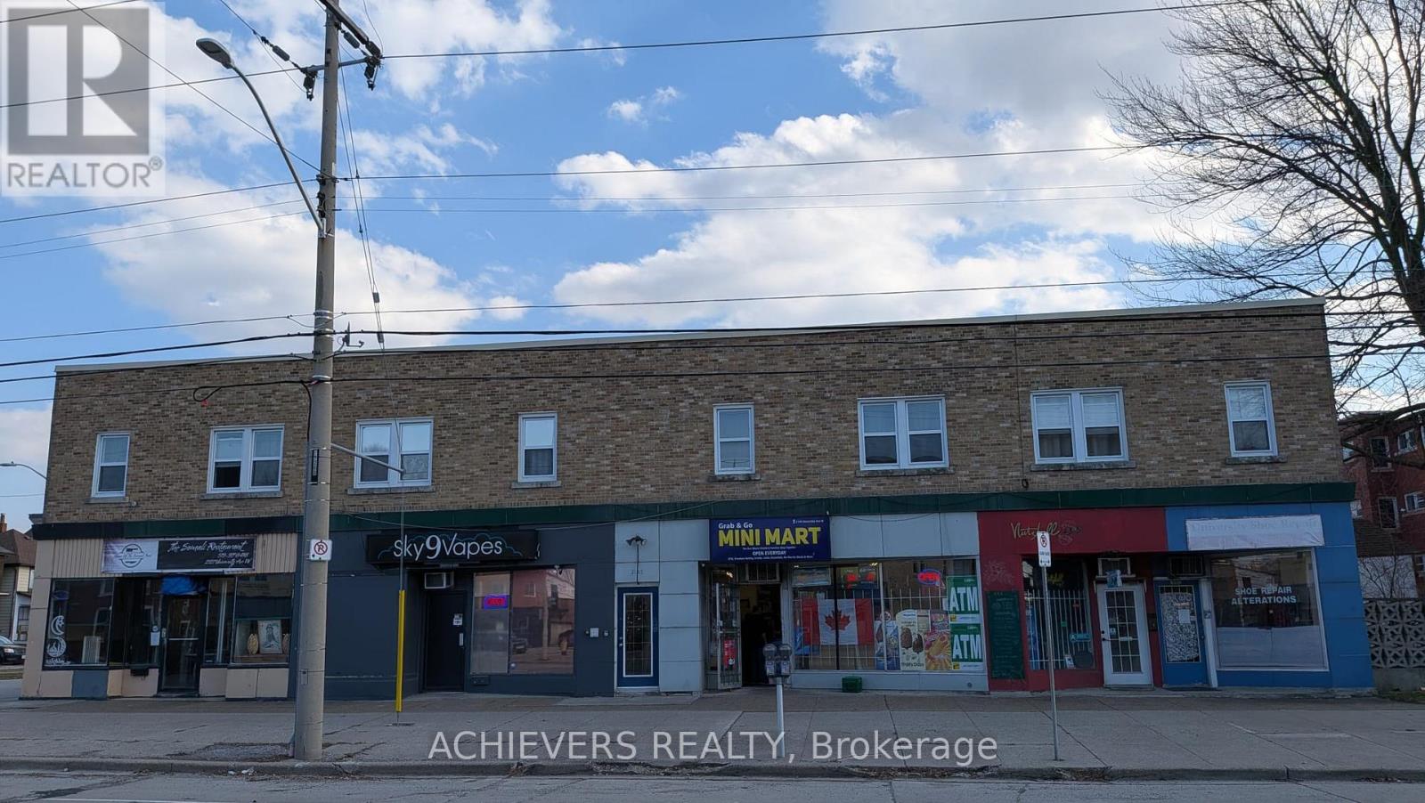 2149 University Avenue W, Windsor, Ontario  N9B 1E3 - Photo 2 - X13045250