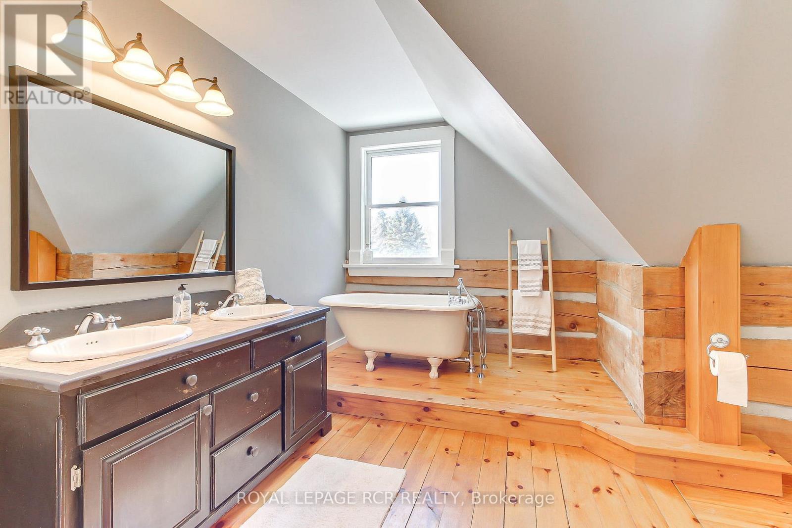 2074 Line 13, Bradford West Gwillimbury, Ontario  L0L 1R0 - Photo 31 - N12848926