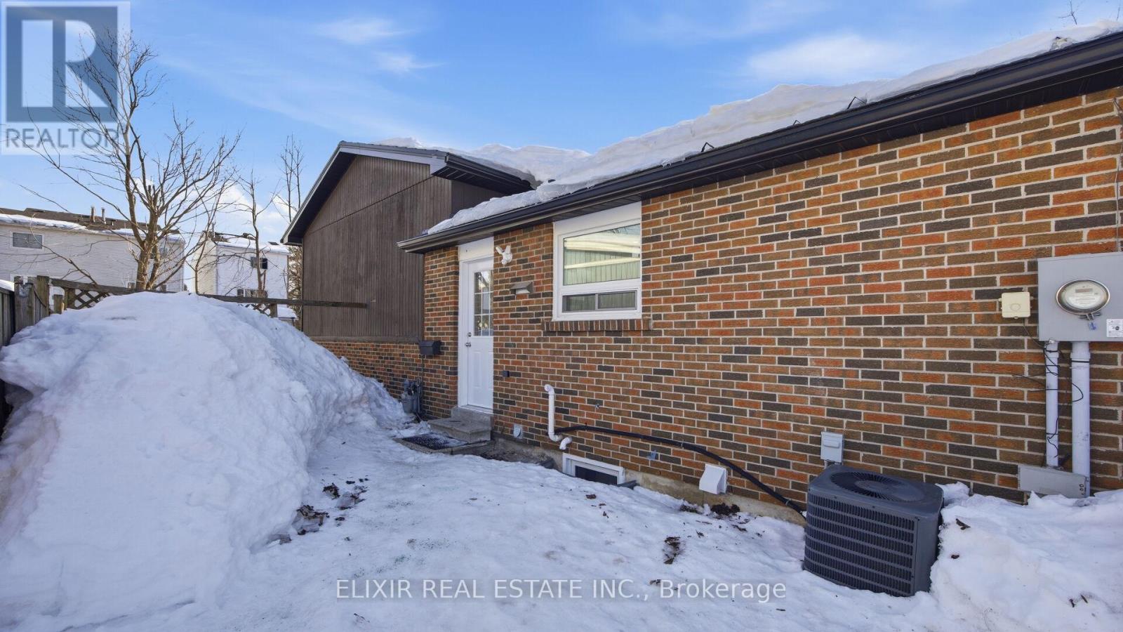 45 Austen Lane, Barrie, Ontario  L4N 4V4 - Photo 7 - S12896114