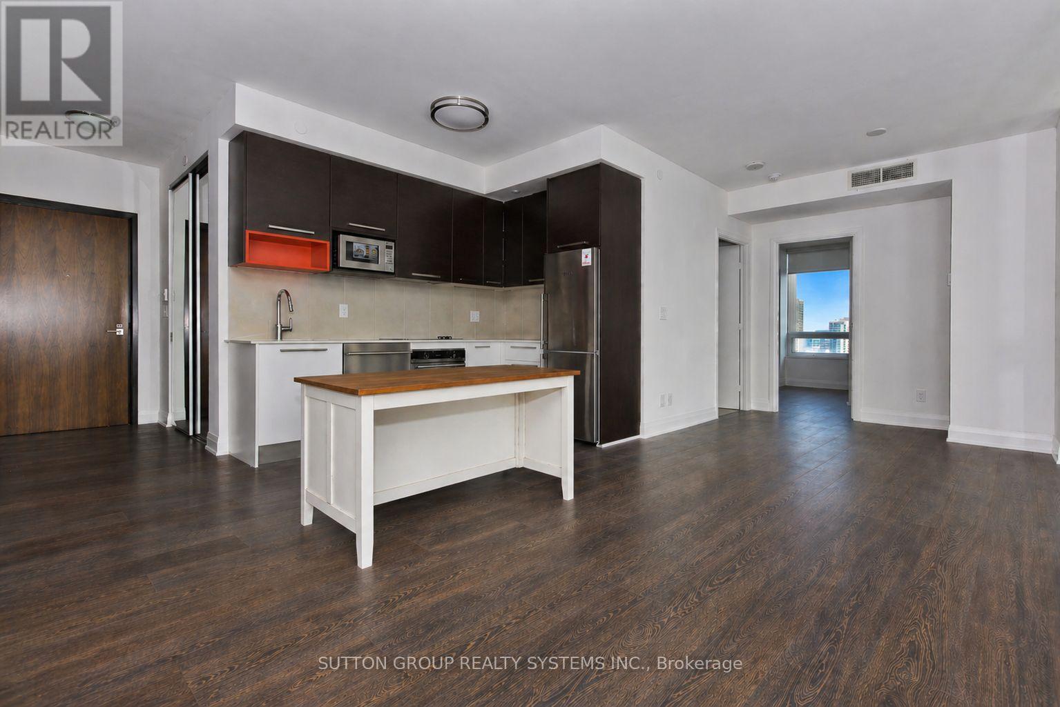 1410 - 36 Park Lawn Road, Toronto, Ontario  M8Y 0C1 - Photo 3 - W12929212