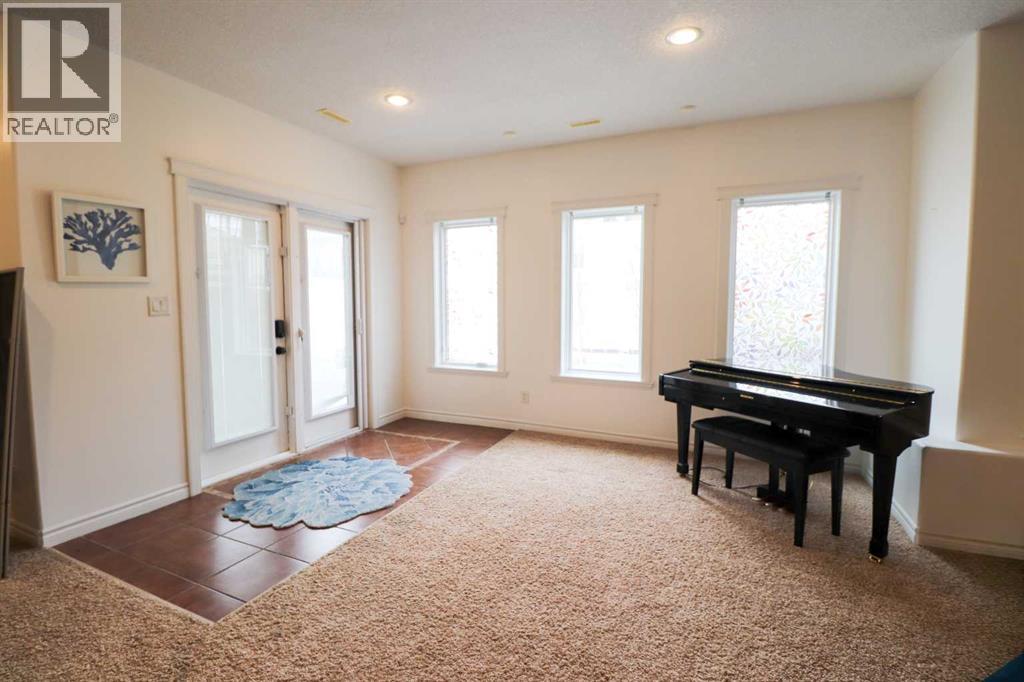 4 Heritage Point W, Lethbridge, Alberta  T1K 7Z4 - Photo 31 - A2302821