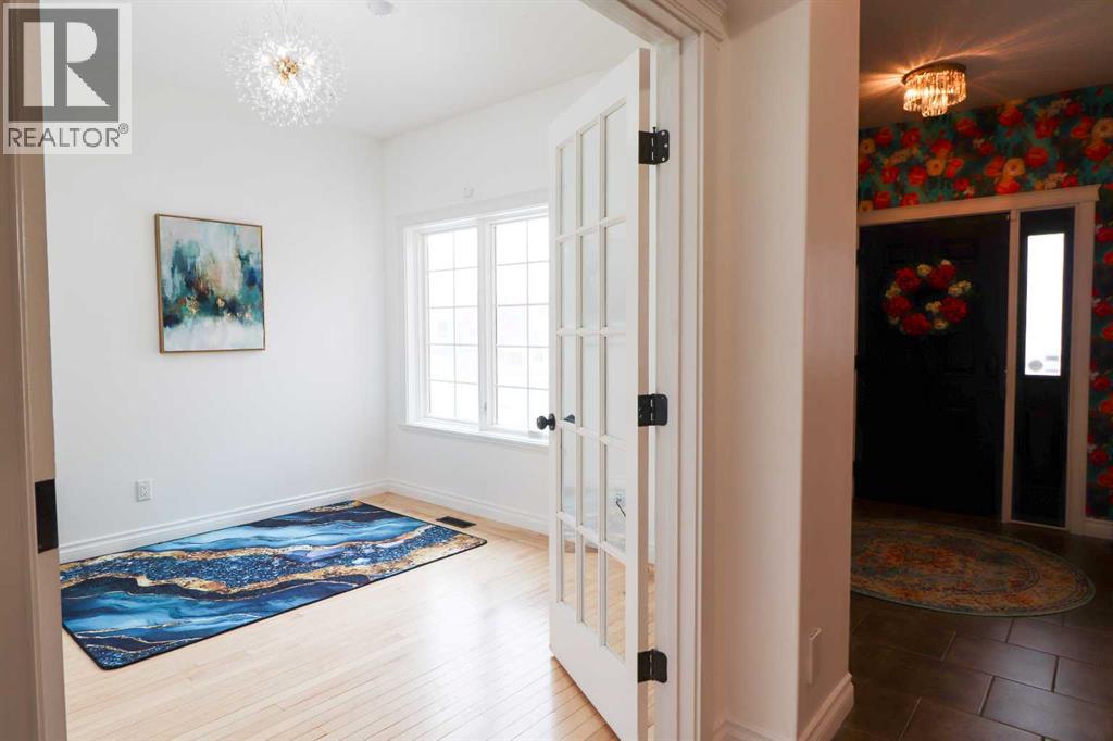 4 Heritage Point W, Lethbridge, Alberta  T1K 7Z4 - Photo 5 - A2302821