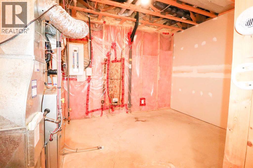 4 Heritage Point W, Lethbridge, Alberta  T1K 7Z4 - Photo 44 - A2302821