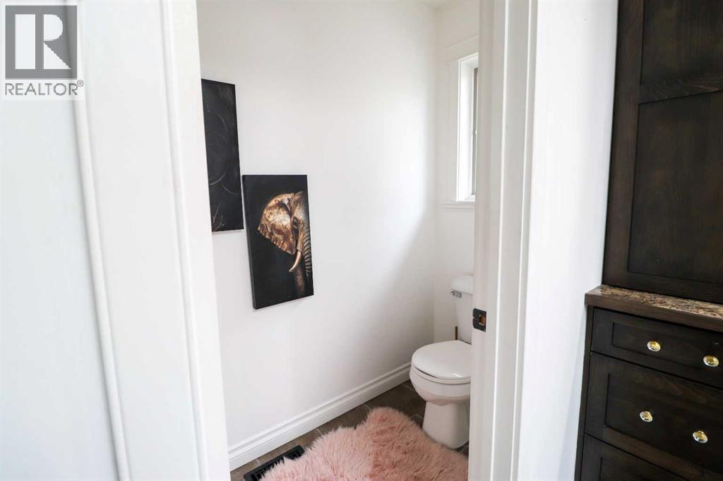 4 Heritage Point W, Lethbridge, Alberta  T1K 7Z4 - Photo 29 - A2302821