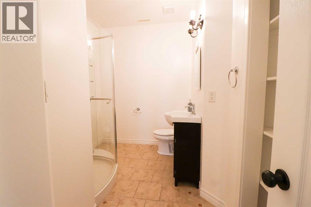 4 Heritage Point W, Lethbridge, Alberta  T1K 7Z4 - Photo 42 - A2302821