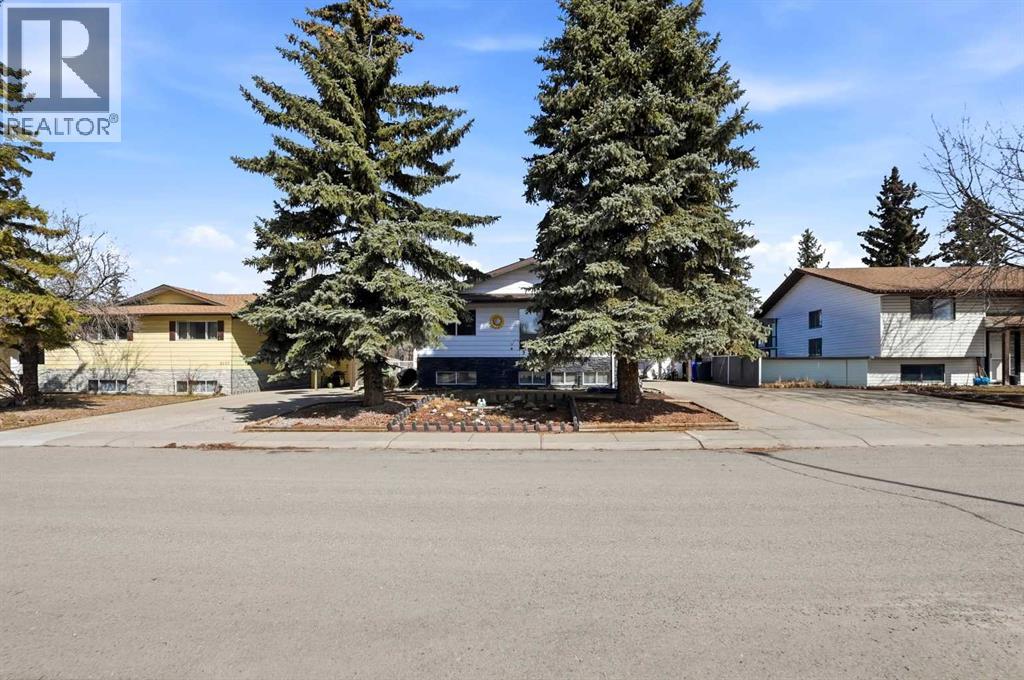 5218 Silverthorn Road, Olds, Alberta  T4H 1B1 - Photo 3 - A2301872