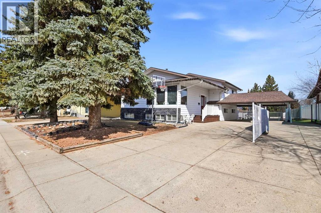 5218 Silverthorn Road, Olds, Alberta  T4H 1B1 - Photo 4 - A2301872