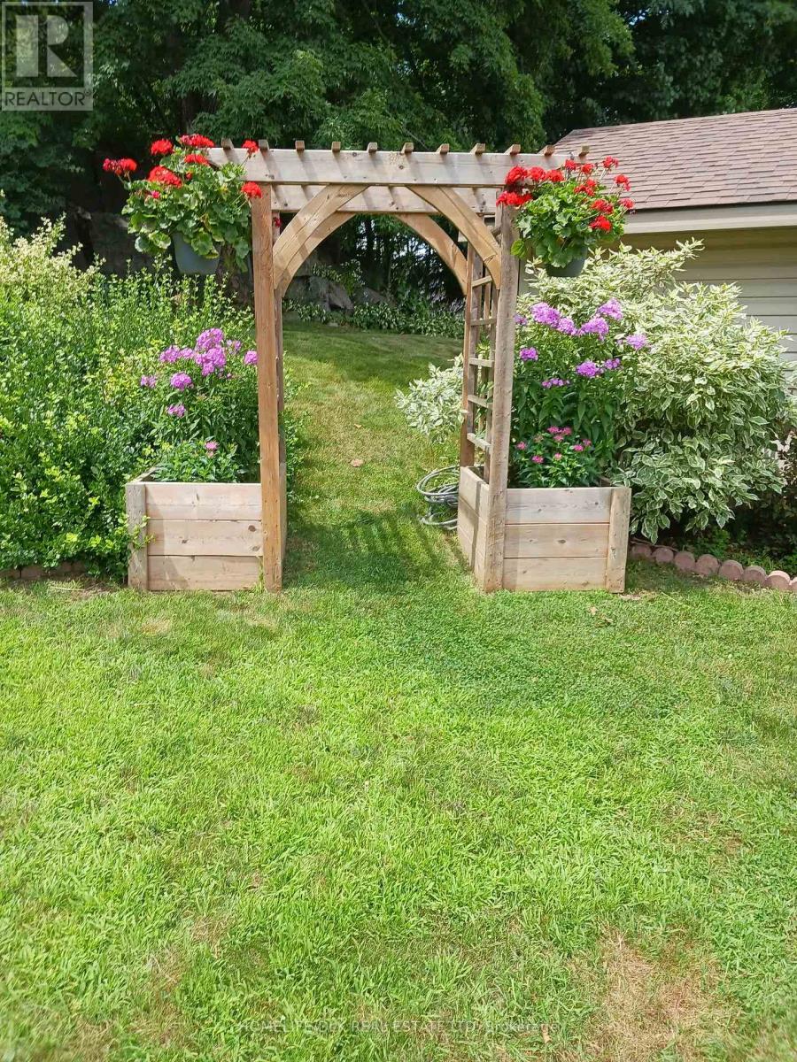 10 Oak Crescent, Brockville, Ontario  K6V 5R6 - Photo 35 - X13045264