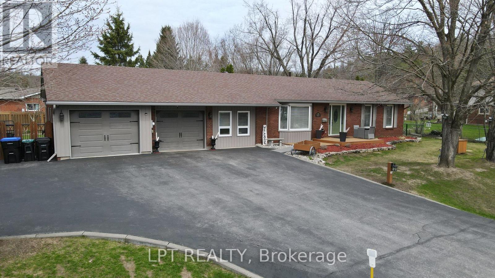 34 CEDAR CREEK ROAD, Springwater, Ontario