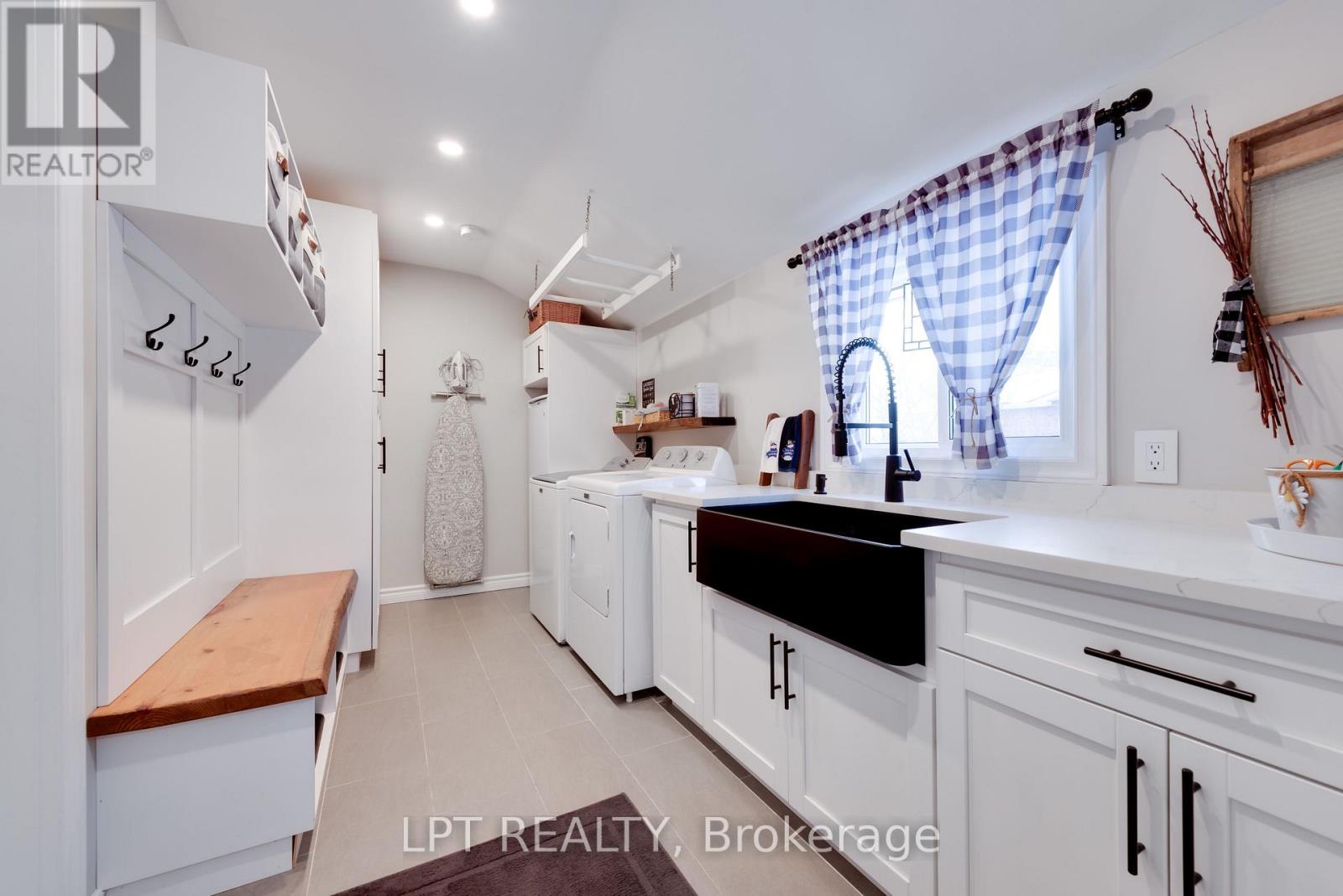 34 Cedar Creek Road, Springwater, Ontario  L9X 0P5 - Photo 15 - S12944004