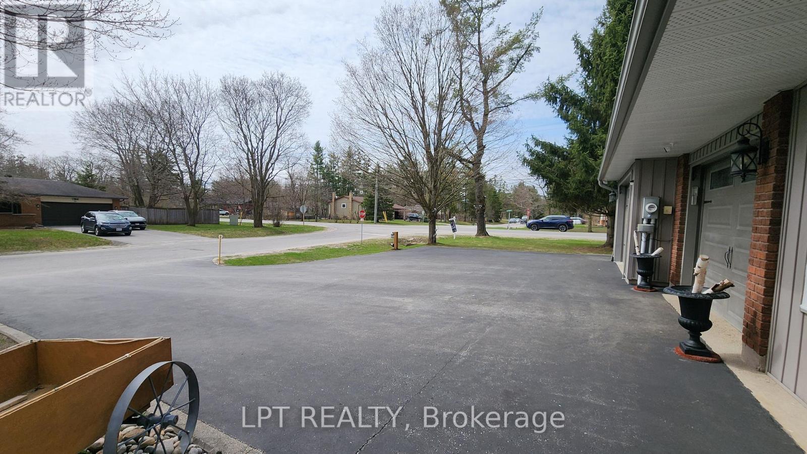 34 Cedar Creek Road, Springwater, Ontario  L9X 0P5 - Photo 30 - S12944004