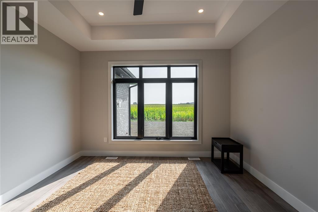 6936 Shoreside Drive, Plympton-Wyoming, Ontario  N0N 1E0 - Photo 13 - 26009123