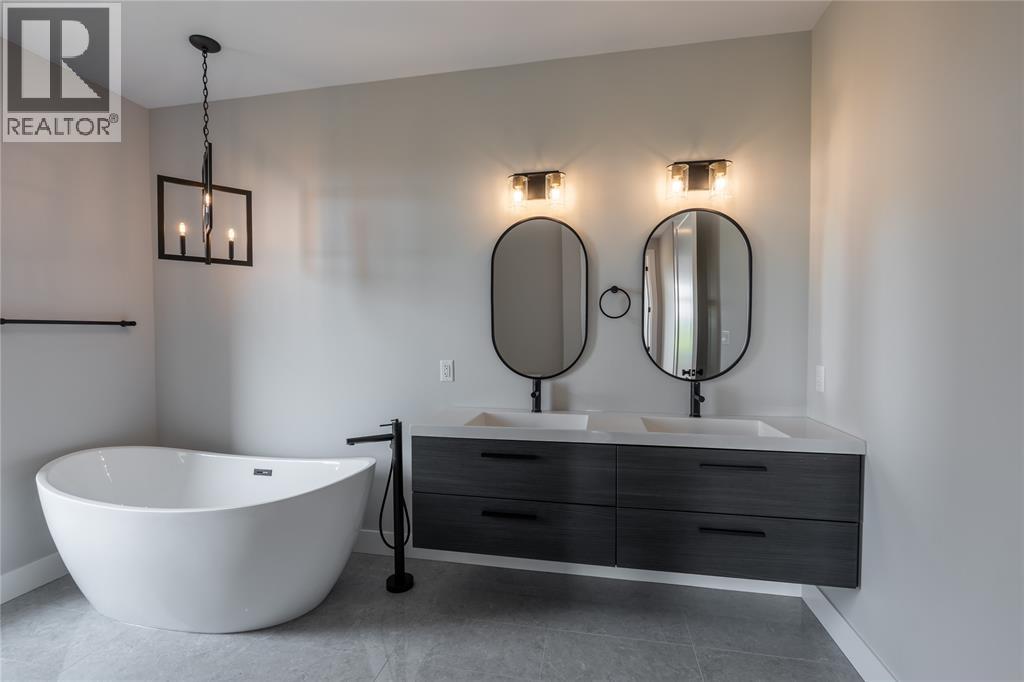 6936 Shoreside Drive, Plympton-Wyoming, Ontario  N0N 1E0 - Photo 15 - 26009123