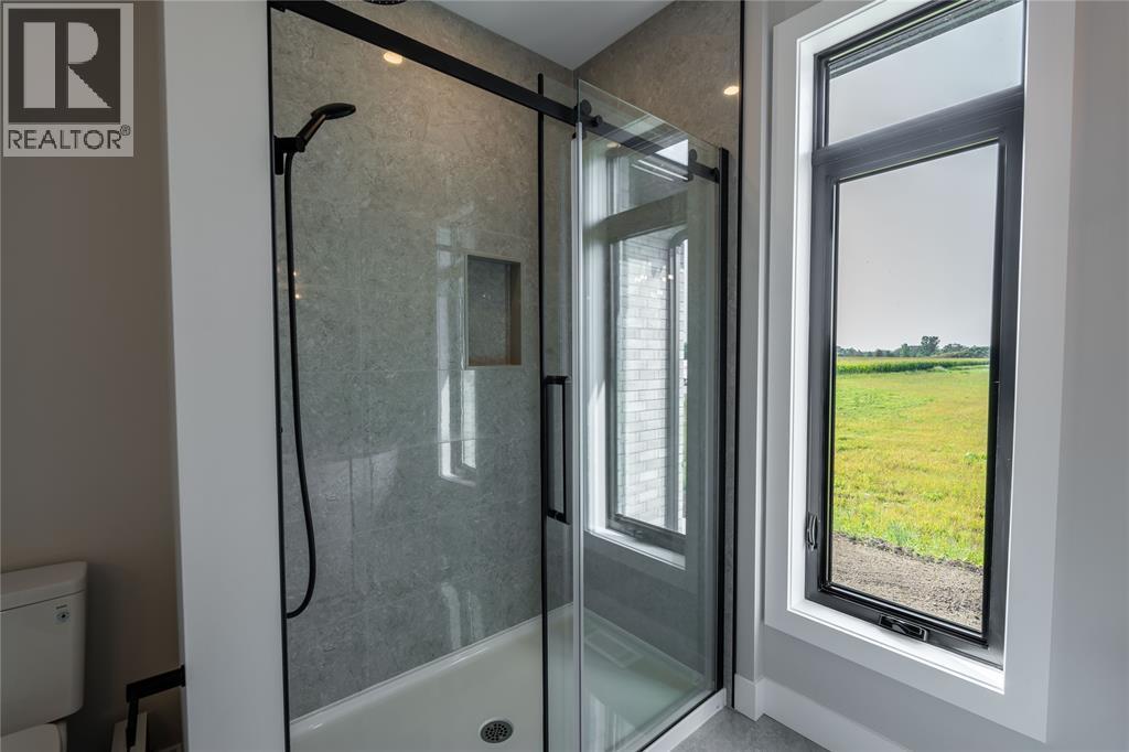 6936 Shoreside Drive, Plympton-Wyoming, Ontario  N0N 1E0 - Photo 17 - 26009123