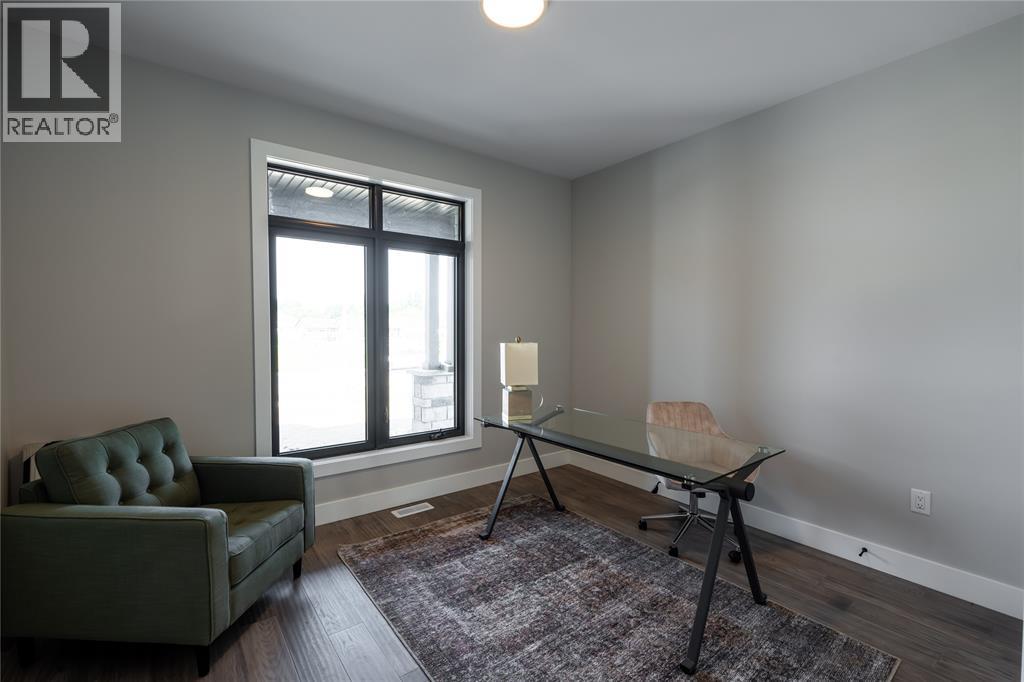 6936 Shoreside Drive, Plympton-Wyoming, Ontario  N0N 1E0 - Photo 18 - 26009123