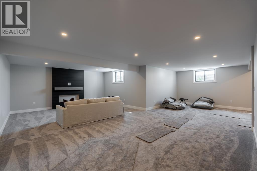 6936 Shoreside Drive, Plympton-Wyoming, Ontario  N0N 1E0 - Photo 30 - 26009123