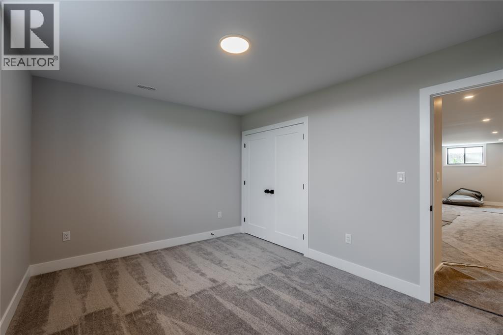 6936 Shoreside Drive, Plympton-Wyoming, Ontario  N0N 1E0 - Photo 37 - 26009123