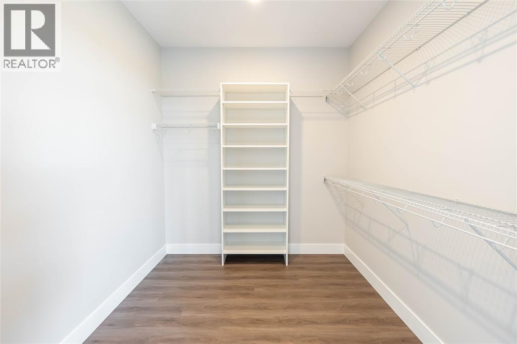 6747 Griffin Drive, Plympton-Wyoming, Ontario  N0N 1E0 - Photo 13 - 26009058