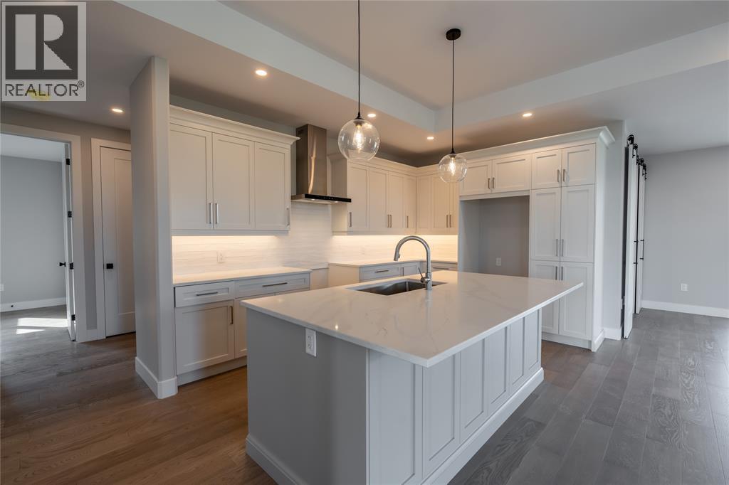 6927 Shoreside Drive, Plympton-Wyoming, Ontario  N0N 1E0 - Photo 11 - 26009038