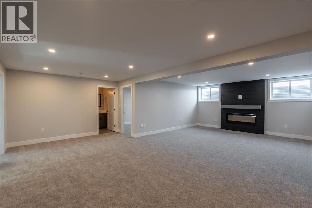 6927 Shoreside Drive, Plympton-Wyoming, Ontario  N0N 1E0 - Photo 27 - 26009038