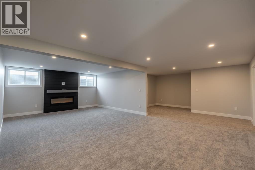 6927 Shoreside Drive, Plympton-Wyoming, Ontario  N0N 1E0 - Photo 28 - 26009038