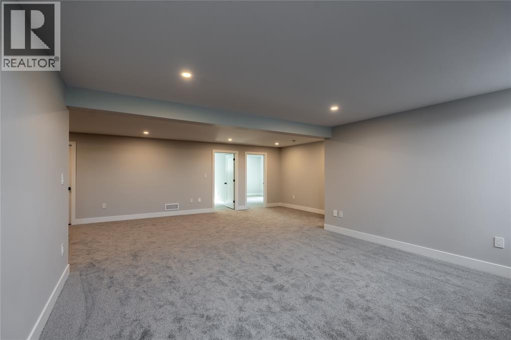 6927 Shoreside Drive, Plympton-Wyoming, Ontario  N0N 1E0 - Photo 31 - 26009038